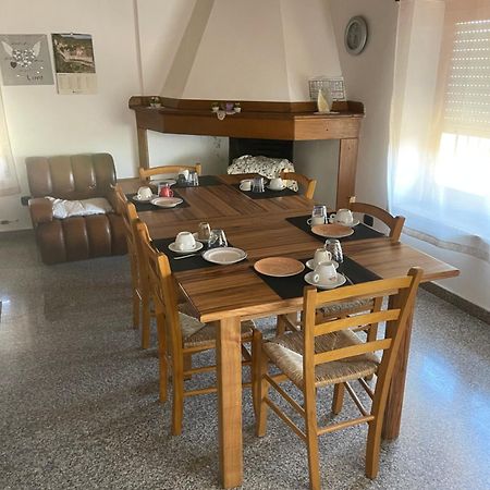B&B Da Antonella Samugheo Bagian luar foto